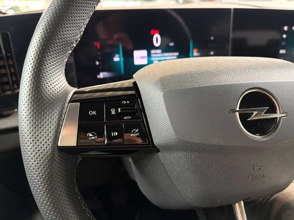 Opel Astra (2025) — foto 7 van 17