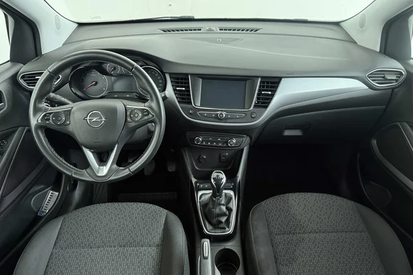 Opel Crossland (2022) — foto 27 van 27