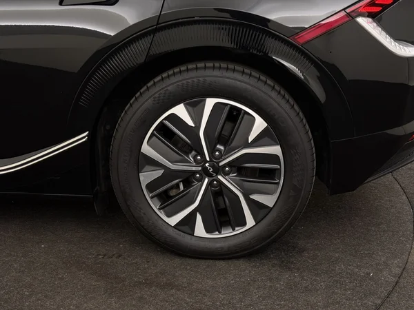 KIA EV6 (2022) — foto 7 van 33