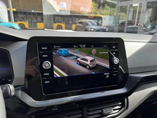 VOLKSWAGEN T-Cross (2025) — foto 6 van 16