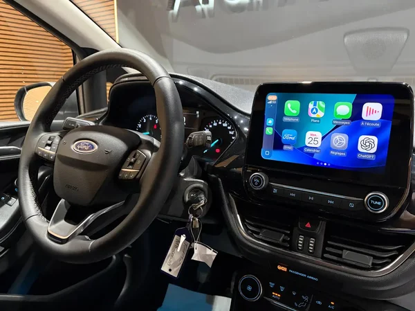 Ford Fiesta (2018) — foto 6 van 23