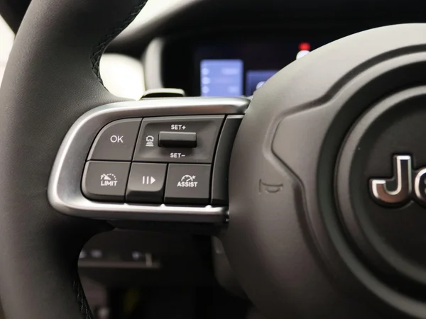 Jeep Avenger (2025) — foto 8 van 25