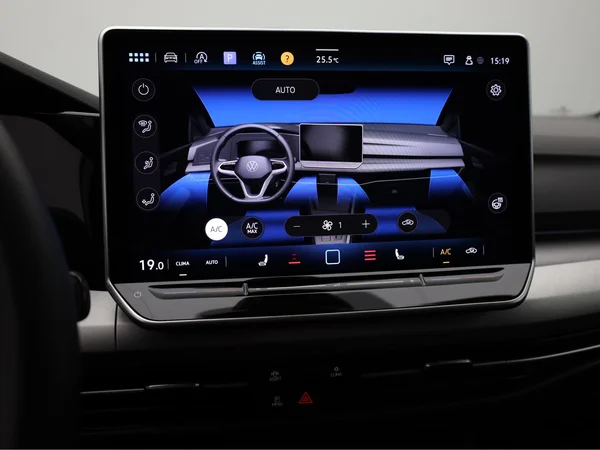 VOLKSWAGEN Golf VIII (2024) — foto 10 van 20