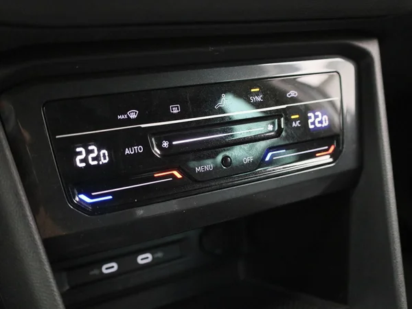 Volkswagen Tiguan (2023) — foto 26 van 43