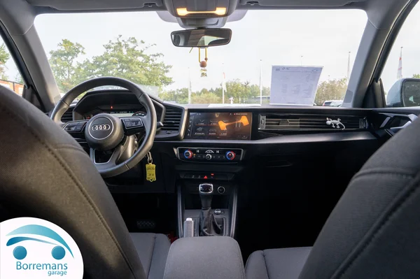 Audi A1 (2024) — foto 17 van 32