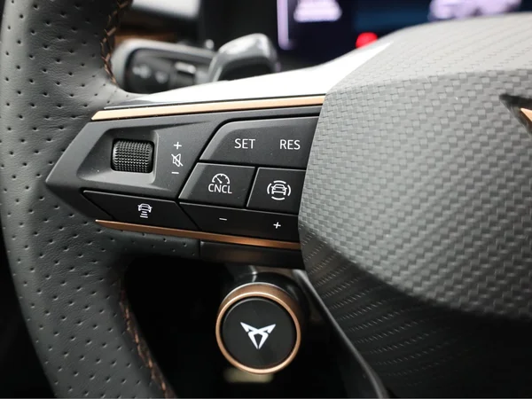 CUPRA Terramar e-Hybrid (PHEV) (2025) — foto 8 van 23