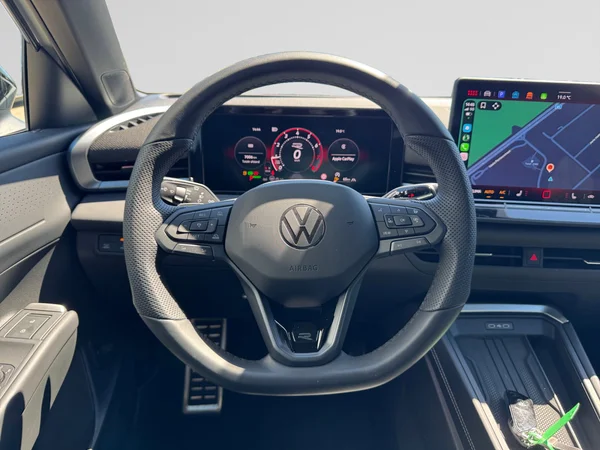 VOLKSWAGEN T-Roc (2025) — foto 14 van 16