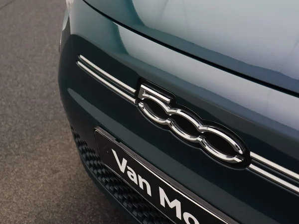 Fiat 500e (2022) — foto 28 van 36