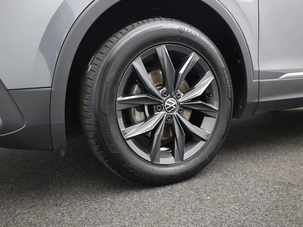 VOLKSWAGEN Tiguan Allspace (2024) — foto 6 van 21