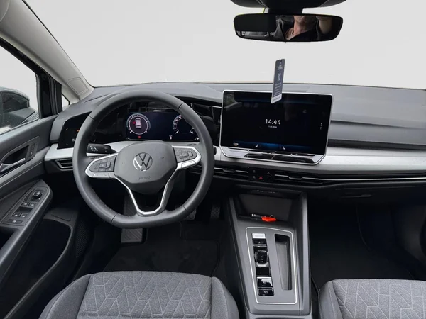 VOLKSWAGEN Golf VIII (2026) — foto 19 van 24