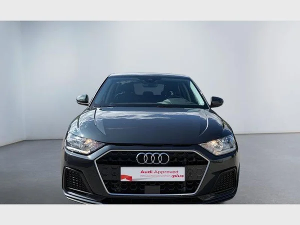 Audi A1 Sportback (2024) — foto 12 van 23
