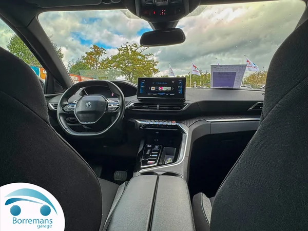 Peugeot 5008 (2024) — foto 12 van 37