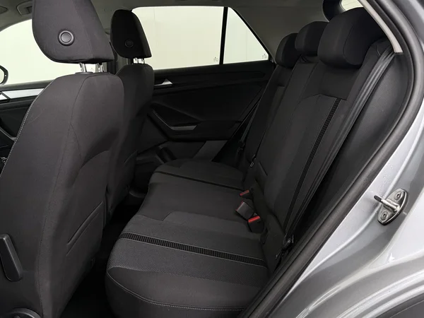 VOLKSWAGEN T-Roc (2022) — foto 5 van 27