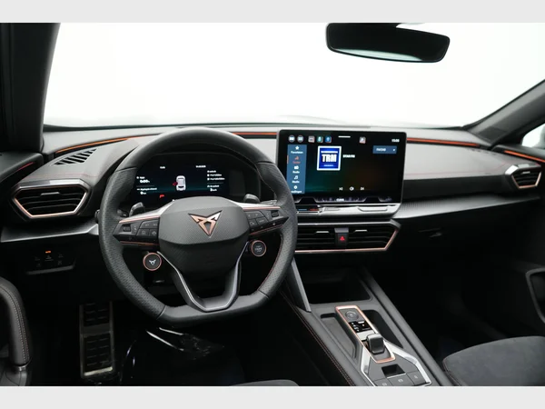 CUPRA Formentor e-Hybrid (PHEV) (2025) — foto 21 van 35