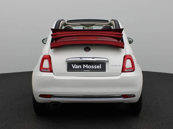 Fiat 500C (2020) — foto 11 van 15
