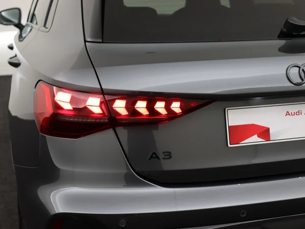 AUDI A3 Sportback (2025) — foto 7 van 18