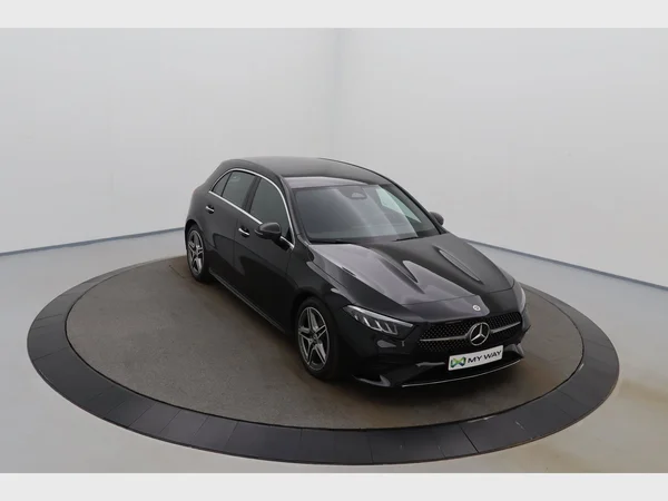 MERCEDES-BENZ A 200 (2024) — foto 21 van 25
