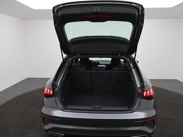 AUDI A3 Sportback (2024) — foto 4 van 23