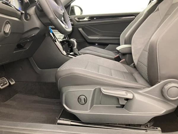 VOLKSWAGEN T-Roc Cabriolet (2025) — foto 26 van 36