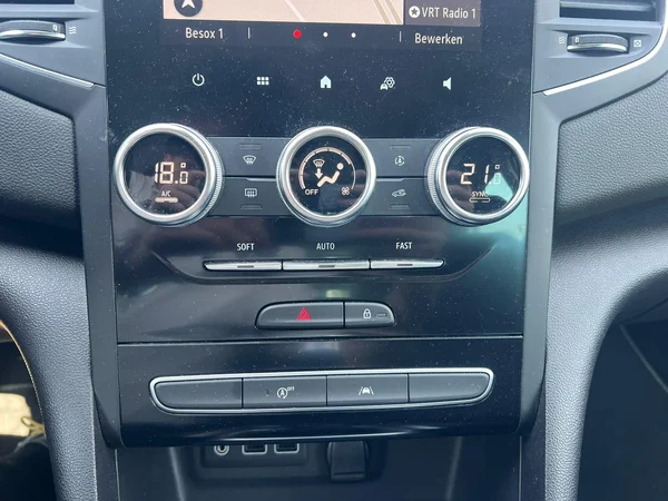 Renault Mégane Grand Tour (2023) — foto 9 van 19