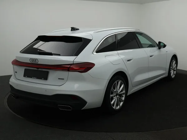 AUDI A5 Avant e-hybrid (PHEV) (2026) — foto 4 van 30