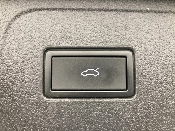 VOLKSWAGEN Passat Variant (2024) — foto 13 van 36