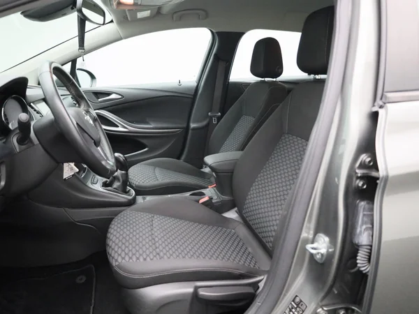 Opel Astra (2021) — foto 28 van 29