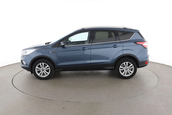 Ford Kuga (2018) — foto 9 van 16