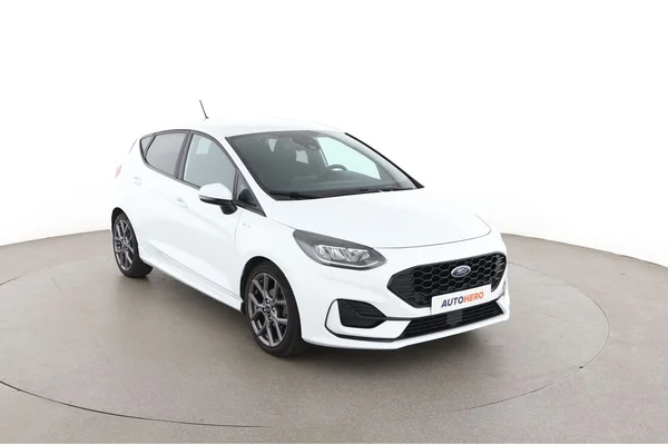 Ford Fiesta (2022) — foto 14 van 16