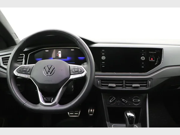 VOLKSWAGEN Taigo (2024) — foto 18 van 24
