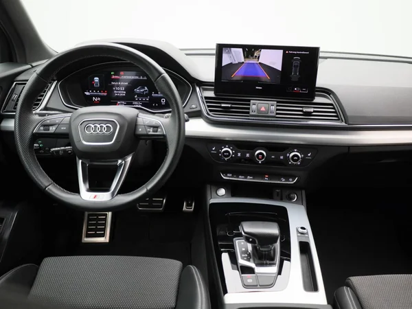 Audi Q5 (2023) — foto 42 van 44