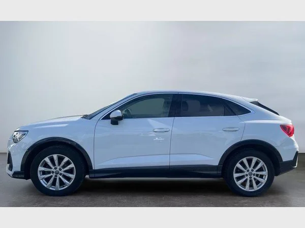 Audi Q3 Sportback (2020) — foto 23 van 29