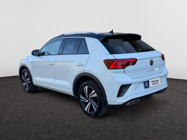 VOLKSWAGEN T-Roc (2022) — foto 11 van 17