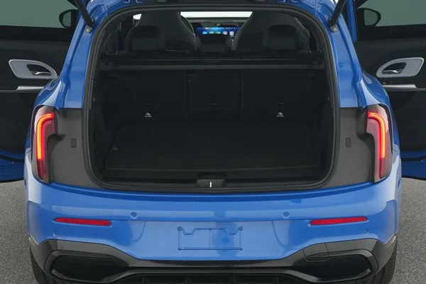 Mercedes-Benz GLB (2026) — foto 10 van 21
