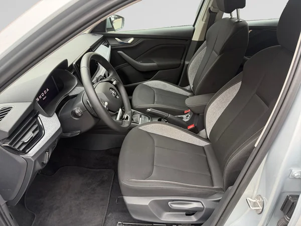 SKODA Kamiq (2024) — foto 2 van 21