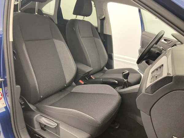 VOLKSWAGEN Taigo (2022) — foto 19 van 36