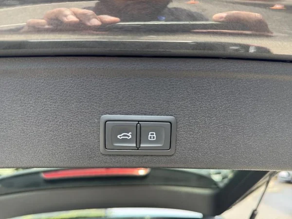 AUDI A4 Avant (2024) — foto 26 van 33