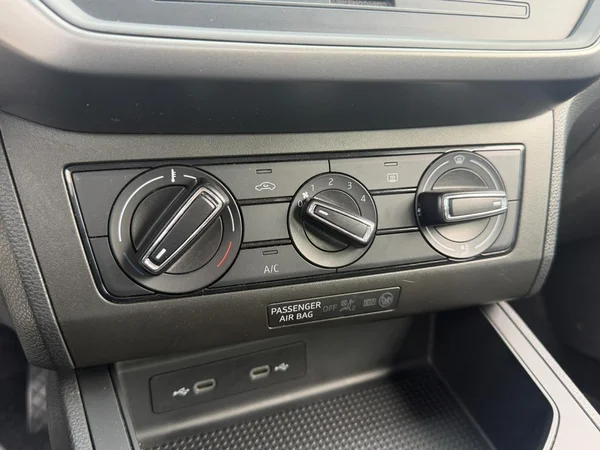 SEAT Ibiza 5P/D (2021) — foto 8 van 17