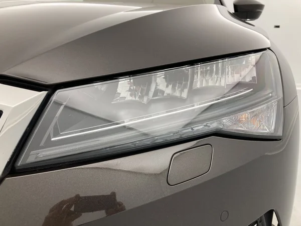 SKODA Superb Combi (2020) — foto 28 van 36