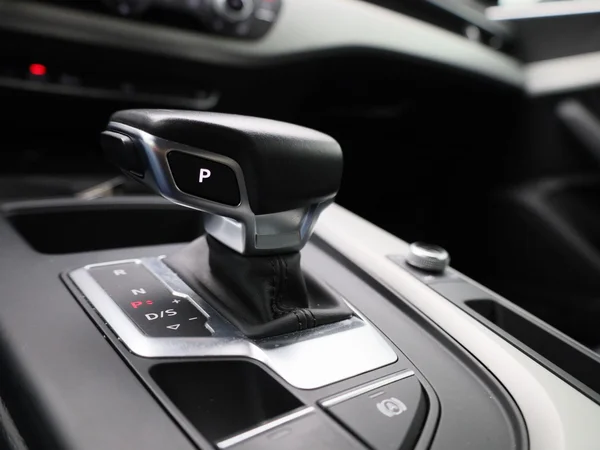 Audi A5 (2022) — foto 22 van 43