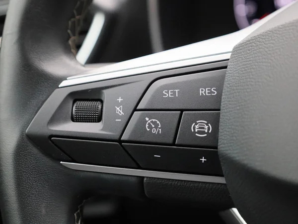 SEAT Leon (2023) — foto 13 van 38