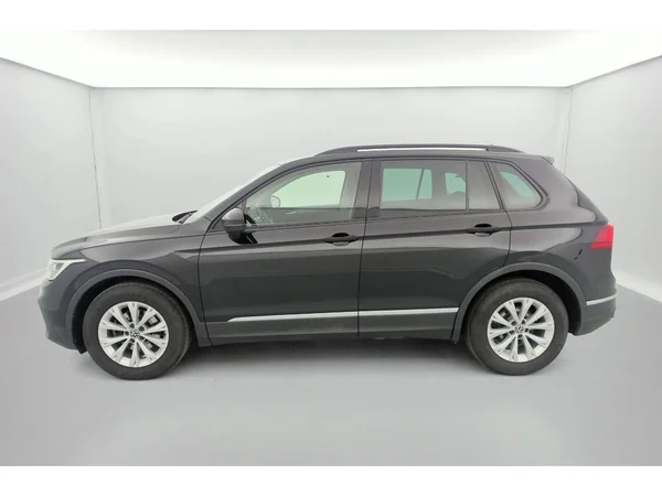 VOLKSWAGEN Tiguan (2022) — foto 31 van 36