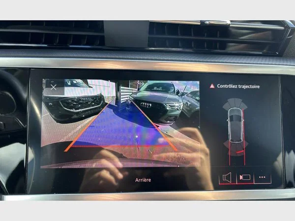 Audi Q3 (2019) — foto 13 van 35