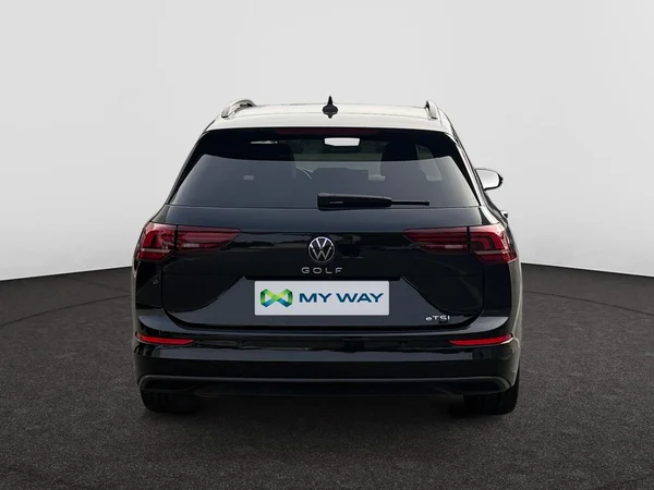 VOLKSWAGEN Golf VIII SW (2024) — foto 19 van 22