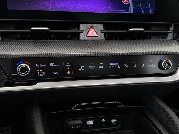 KIA Sportage (2022) — foto 18 van 36