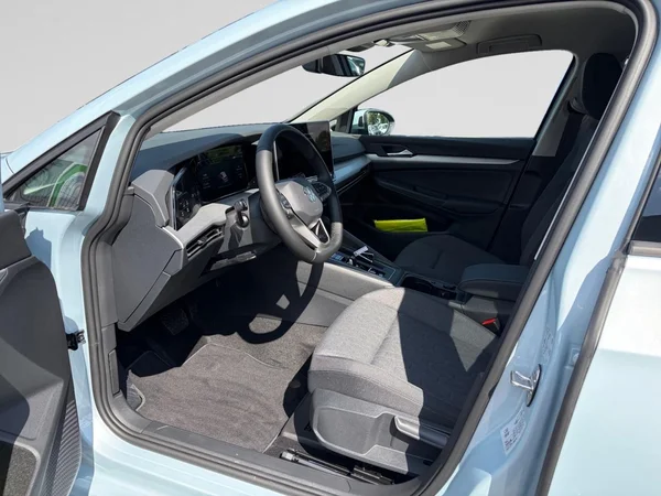 VOLKSWAGEN Golf VIII (2026) — foto 8 van 11