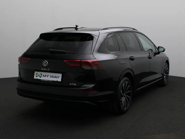 VOLKSWAGEN Golf VIII SW (2024) — foto 15 van 21