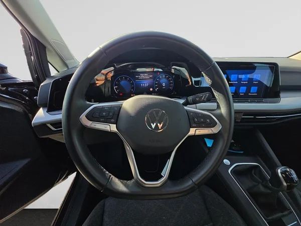 VOLKSWAGEN Golf VIII (2023) — foto 4 van 24