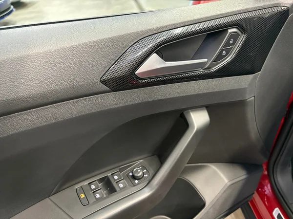 VOLKSWAGEN T-Cross (2025) — foto 13 van 15