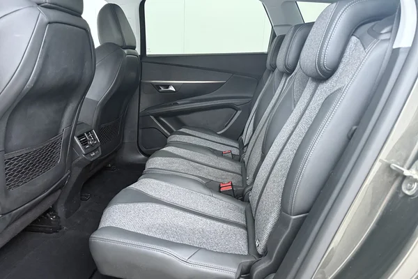 Peugeot 5008 (2020) — foto 20 van 21